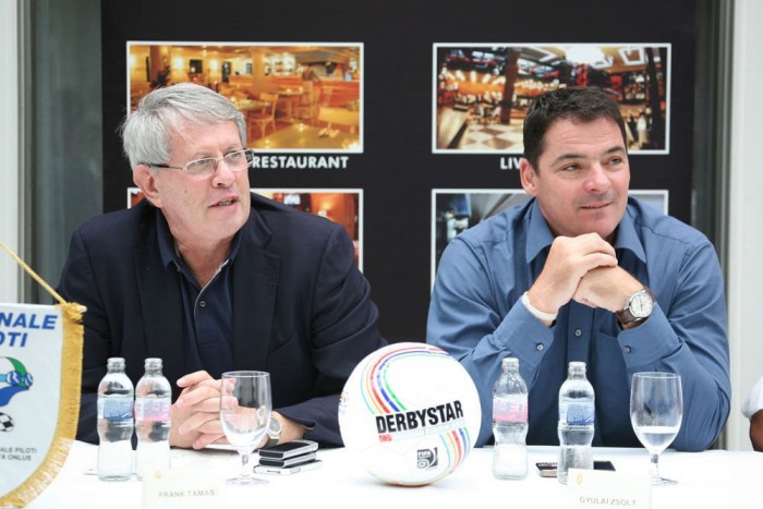 Holnap este rúgják a bőrt az F1-esek 5