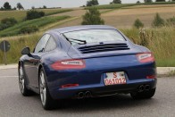 Szinte álcázatlanul az új Porsche 911 10