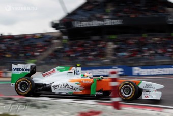 F1: A Force India decemberig kivár a pilótákkal