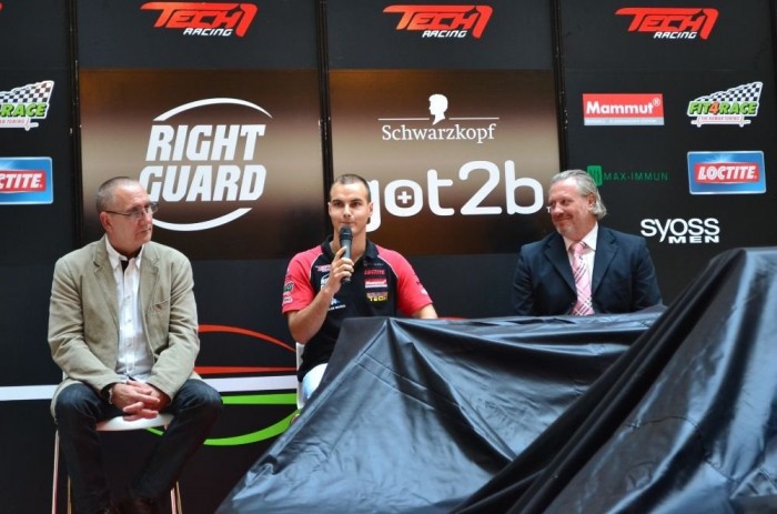 Didier Paris (a Tech1 sportigazgatója), Tamás és menedzsere, Stefano Favaro