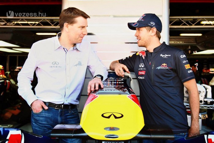 Utcai autó a Red Bulltól 6