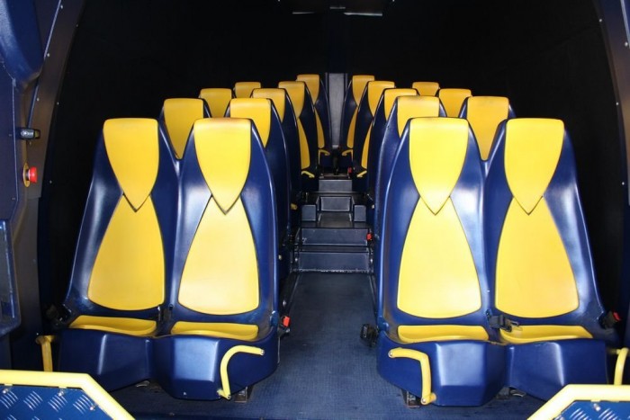 Van itt minden, mint a búcsúban 13