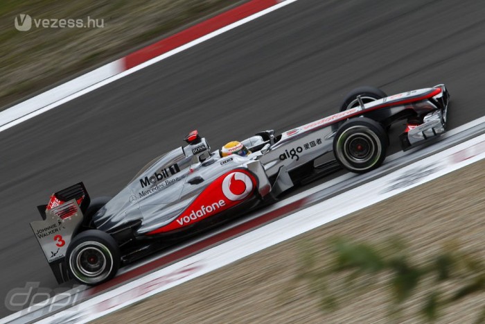 F1: Hamiltonnak az eső is jó lesz