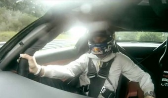 Coulthard halálra rémült Rosberg utasaként