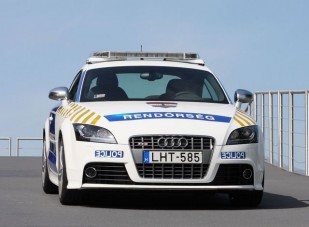 Autós üldözés az M1 autópályán