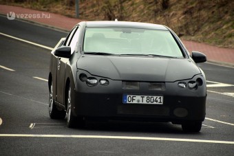 Formával csökkenti a fogyasztást az új Honda Civic