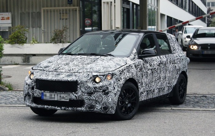 Készül a BMW elsőkerekes egyterűje 5 | Vezess Készül a BMW elsőkerekes egyterűje 5