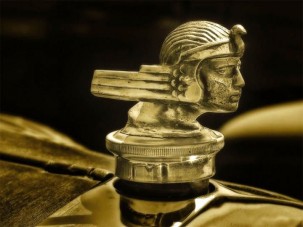 A régmúlt autóinak gyilkos díszei