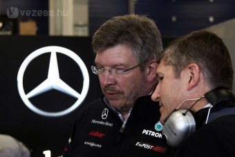 F1: A Mercedes vinné a kirúgott ferrarist?