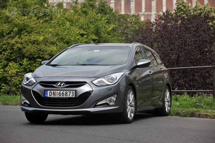 Exkluzív: teszten a japán-verő Hyundai 16 | Vezess Nem a 9,3 milliós listaár dönt flottabeszerzéskor, az importőr nagyon jó lízingdíjakat ígér