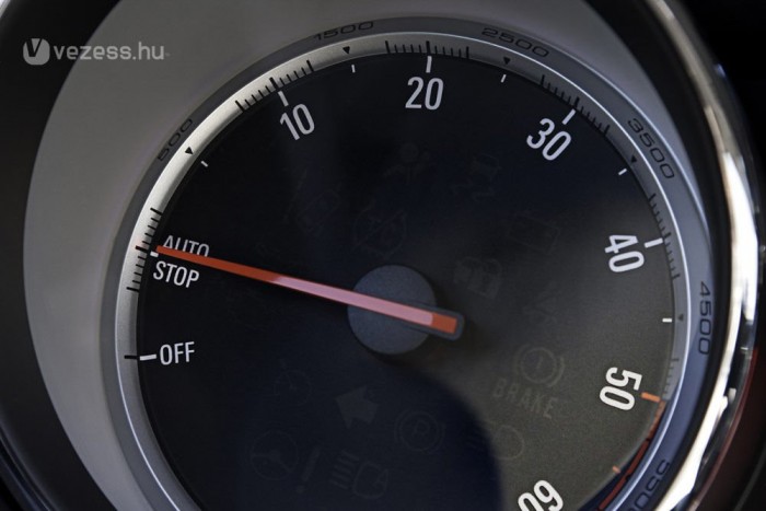 Új Opel Astra 3,7 literes fogyasztással 4