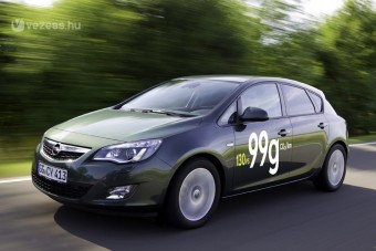 Új Opel Astra 3,7 literes fogyasztással