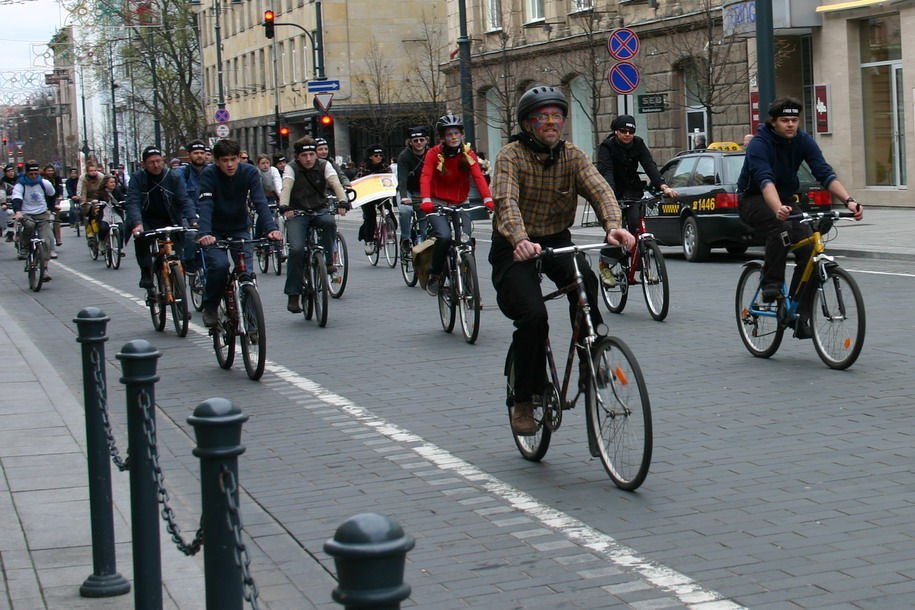 Veszélyesebb a bringás a motorosnál 4