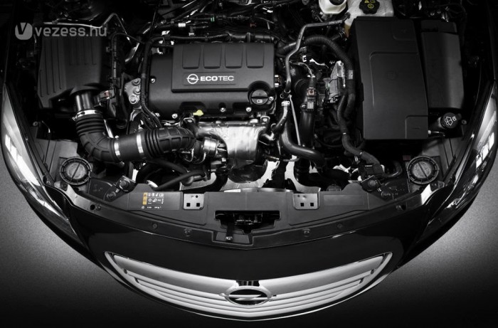 Frissül az Opel Insignia 6 | Vezess Két literrel takarékosabb az 1,4 turbo az ugyanolyan teljesítményű 1,8 szívónál