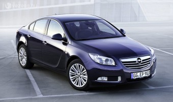 Frissül az Opel Insignia