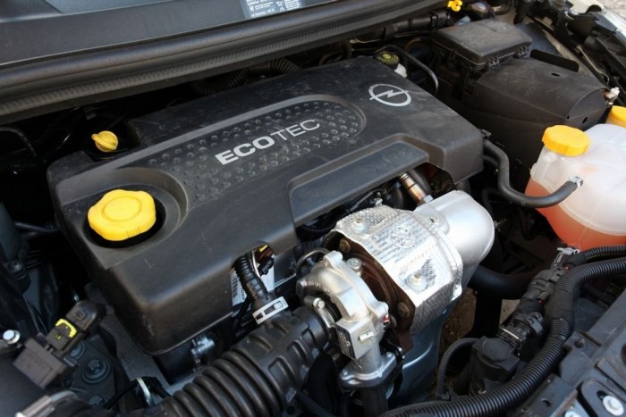 Hangosan, morcosan kelepel a kis dízel, ráadásul álom marad az öt liter alatti fogyasztás