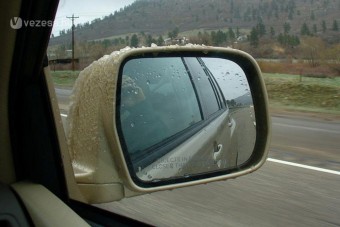 Hétmillió autótükör Magyarországról