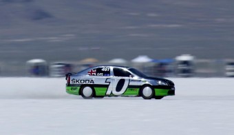 300 felett száguldott a Škoda Octavia