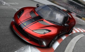 Porschéra támad a Lotus