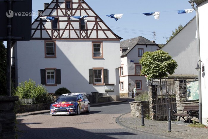 Megállítja valaki Sebastien Loeböt? 8