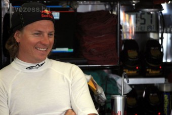 Räikkönen: Vettelnek már győznie sem kell