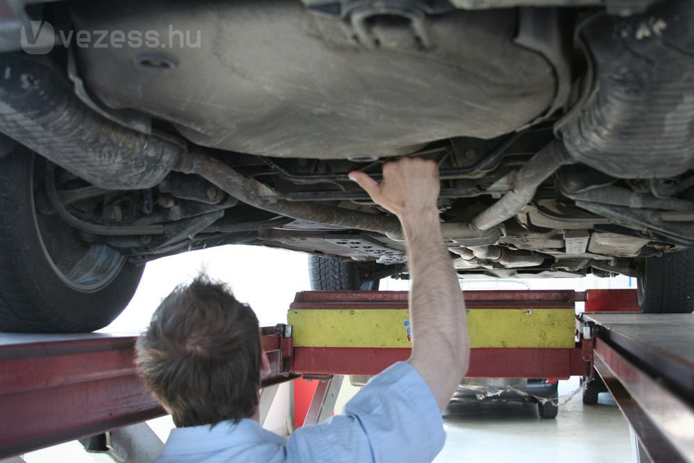 Gyakori a légrugók hibája az első generációs allroad quattrón. Ára jóval 100 000 Ft feletti