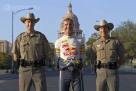 F1: Coulthard mégis rodeózott Texasban 18