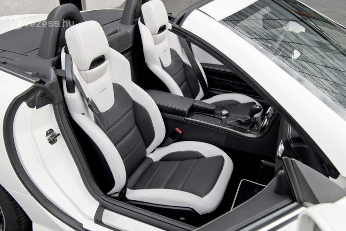 Bitang erő a Mercedes SLK-ban 6