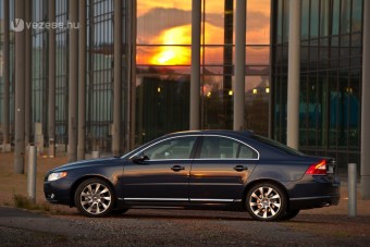 Maguktól leállnak az automata Volvók