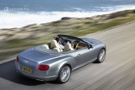 Bentley luxuskabrió újratöltve 14