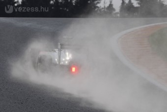 F1: Újra szakadt Belgiumban