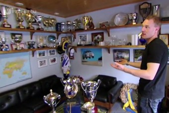 Látogatóban a Ford rali-pilótájánál - videó