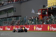 F1: Button többre vágyott Spában 37