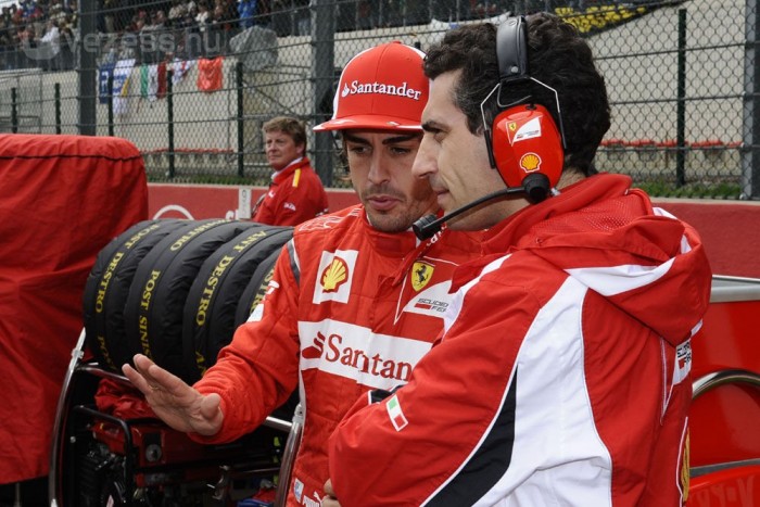 F1: Alonso nem bírt a Red Bull tempójával 6