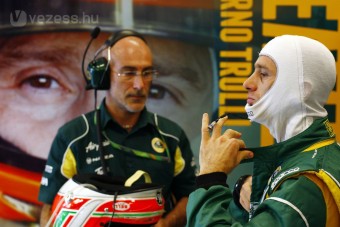 F1: Trulli jövőre is marad