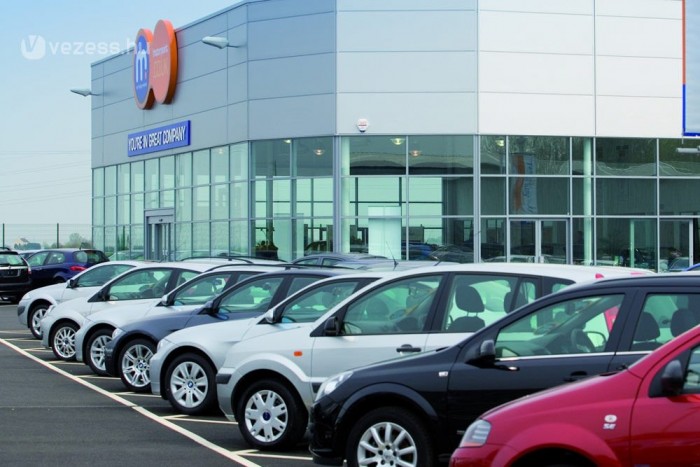 Kevés a fiatal használt autó 6