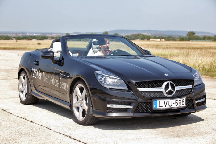 Az orr a nagy testvér SL vonalaitt örökölte 