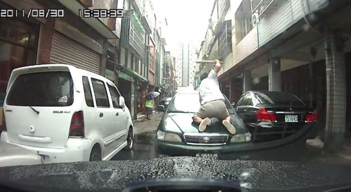 Hihetetlen autós üldözés Tajvanban