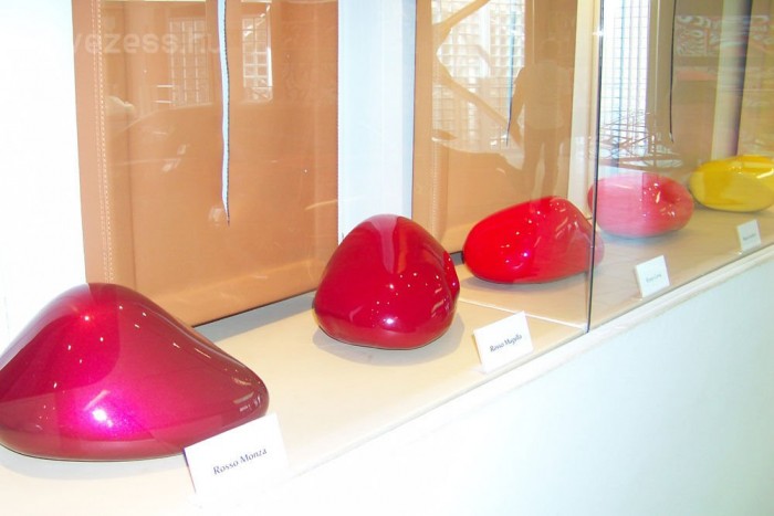 Ahol még a mosdóban is Ferrari V12-es van 9