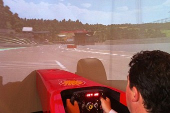 F1: 84 milliós Ferrari-szimulátor a nappaliba