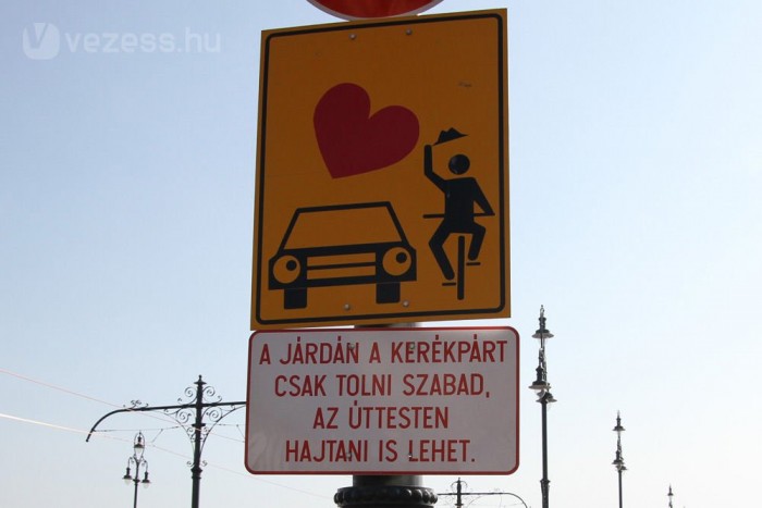 Kell-e ismernie a KRESZ-t a biciklisnek? 7 | Vezess Kisírták a nevünkben, megkaptuk, nem használjuk