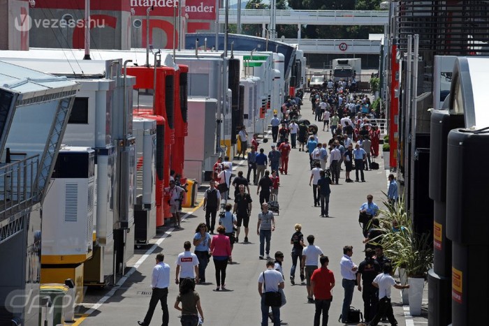 F1: Focis szakembert igazoltak a csapatok