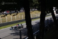 F1: Senna vasárnapra spórolt 35