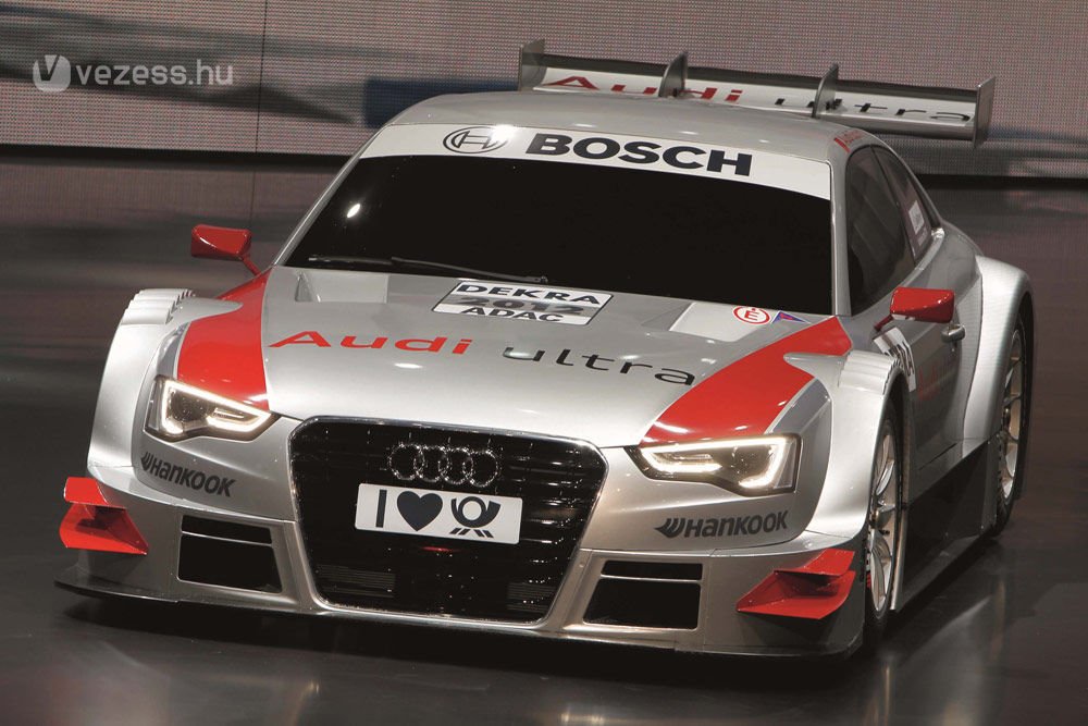 V8-as kupéval versenyez az Audi 1