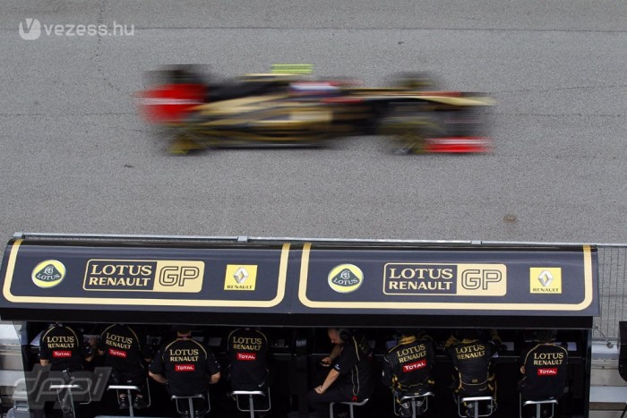 F1: Teljes pilótacsere a Renault-nál?