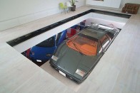 A Lamborghini Countach éppen ebédhez készül