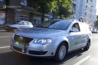 Sofőr nélküli autó Berlin utcáin