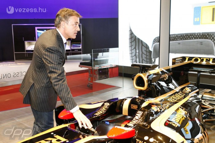 Lotusszal indul az Indy 500-on Jean Alesi