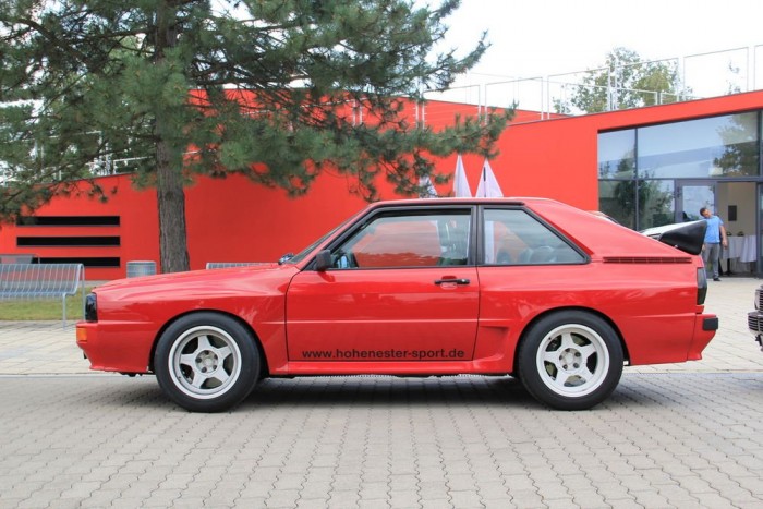 Egy Audi Quattro ne legyen múzeumi porfogó! 7 | Vezess A rövid tengelytáv különösen zömök tartást ad az SQ-nak