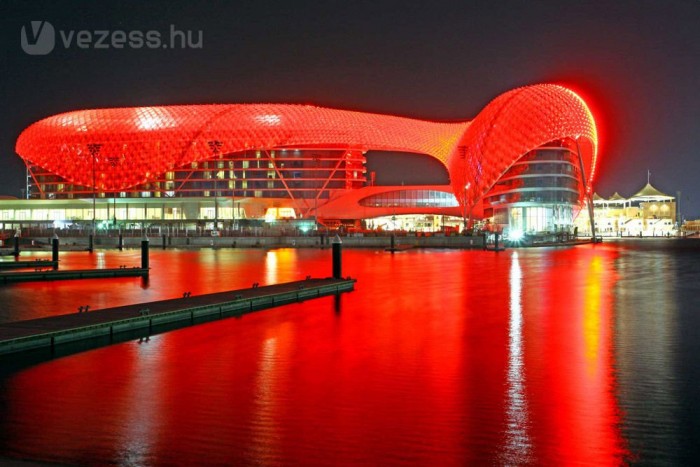 Lady Gaga és Britney Spears az F1-ben